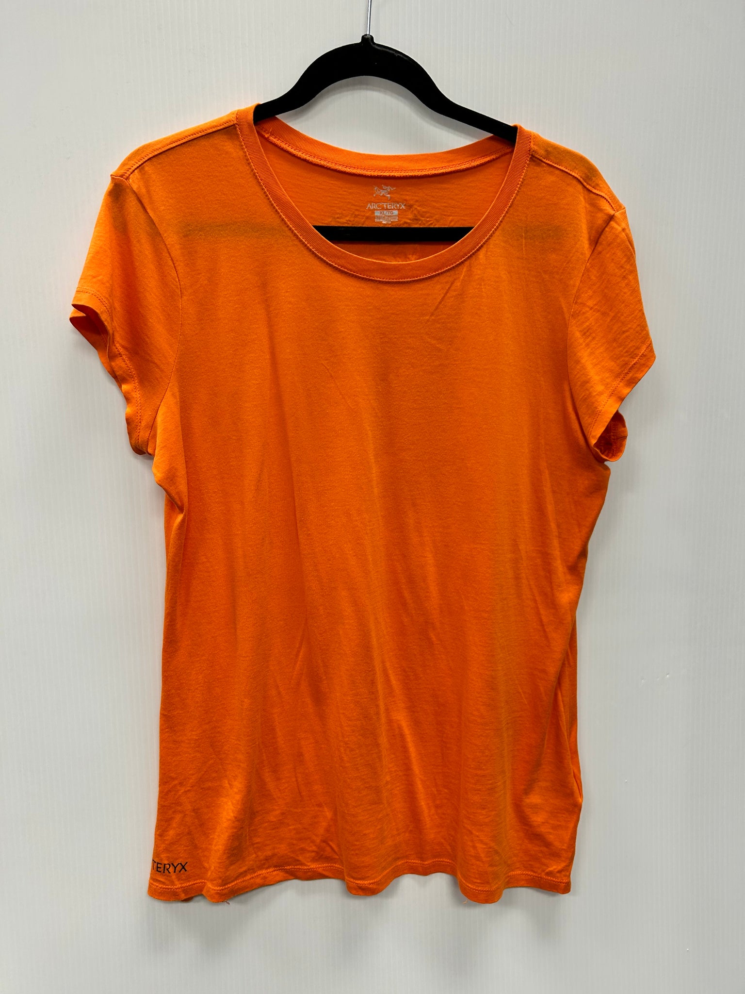 Size XL Arc'teryx T-Shirt Item No. 21175