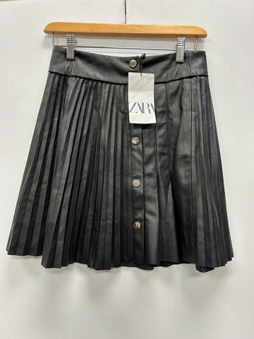 **NEW** Size XS Zara Skirt #0434